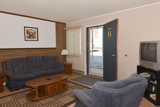 Thunderhill Motel And Suites Swan River Екстериор снимка